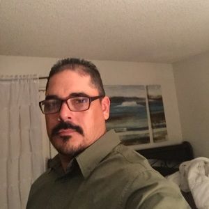 Meet your Posher, Manuel